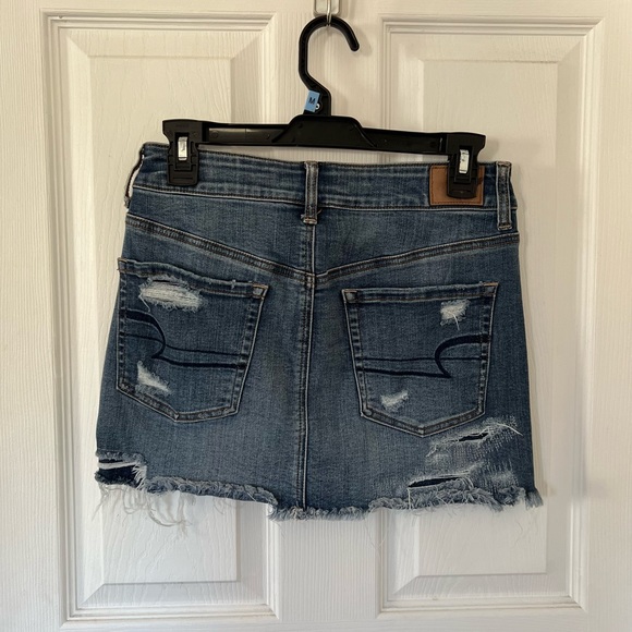 American Eagle stretchy jean skirt - Picture 4 of 5